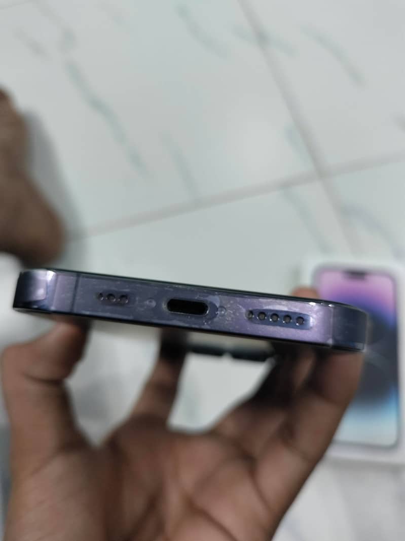 iPhone 14 pro 4