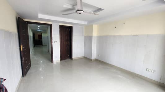 One bed Apt for sale