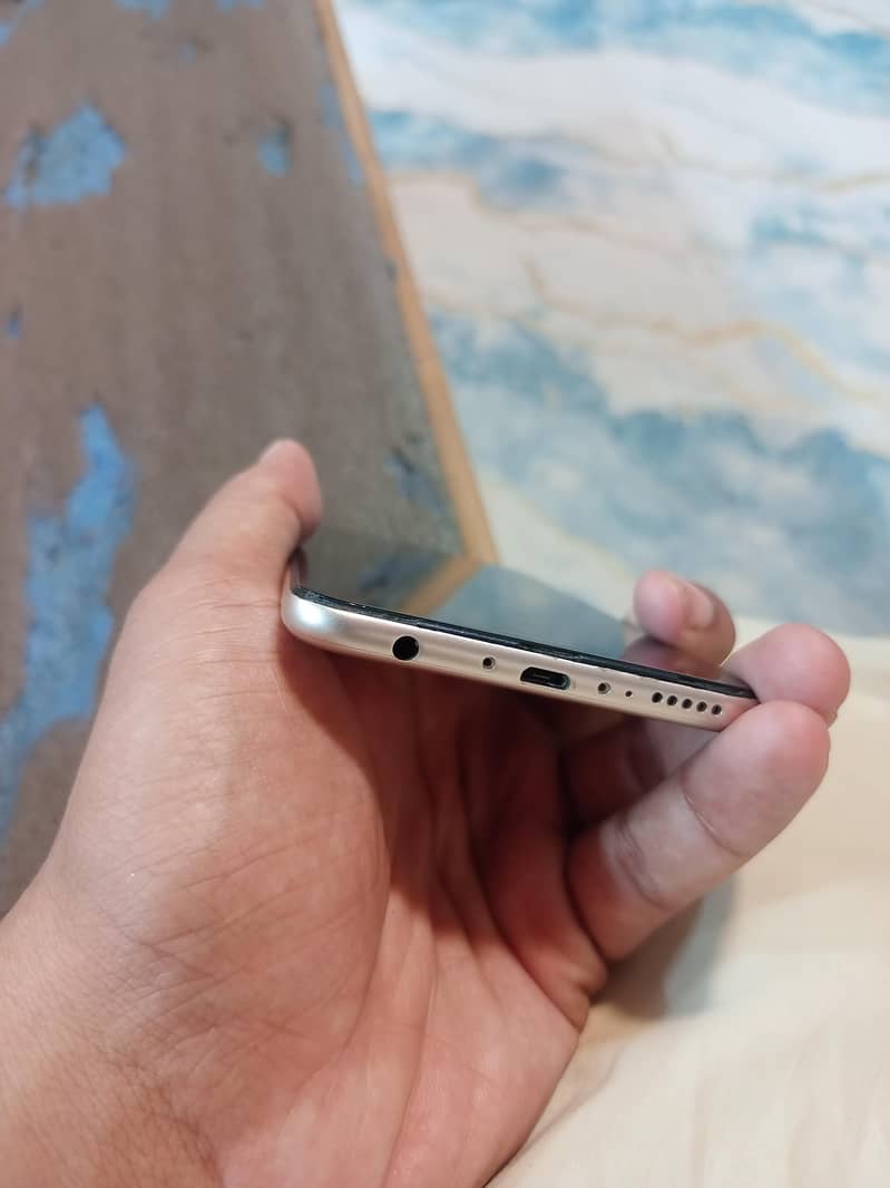 Honor 7C 5