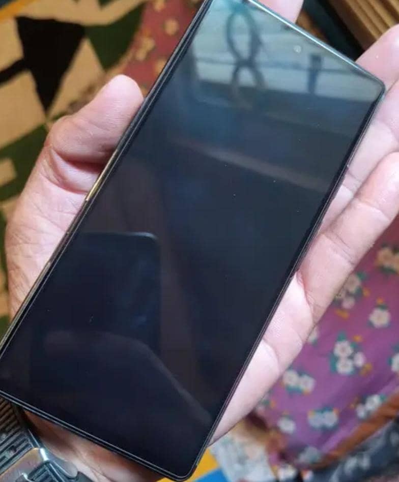 Google Pixel 6a 1