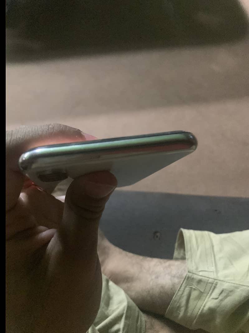 Apple iPhone X 2