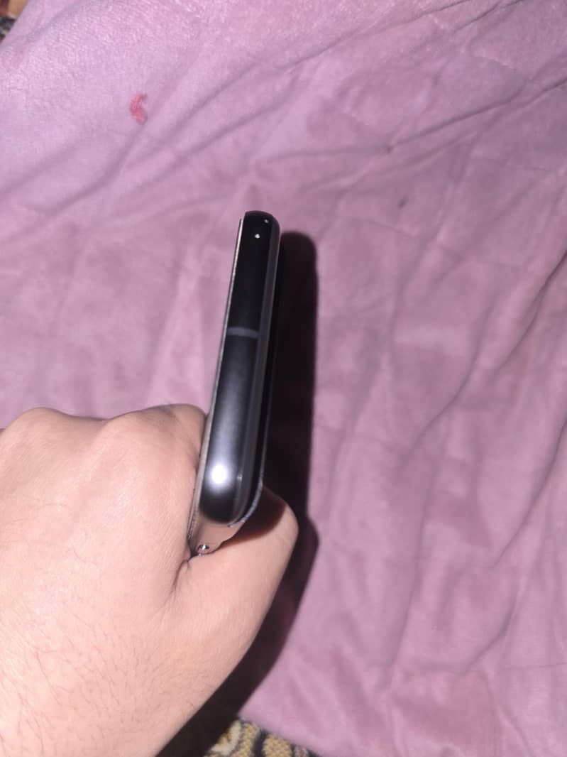 Google Pixel 8 2