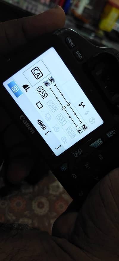 Canon 550D Body for Parts