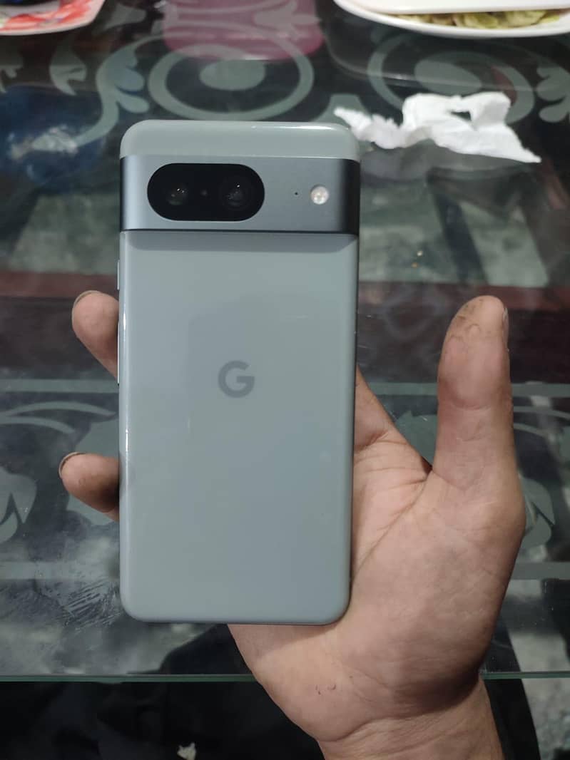 Google Pixel 8 4