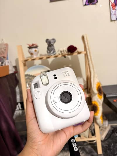 Fujifilm Instax Mini 12 (White)  10/10 Condition