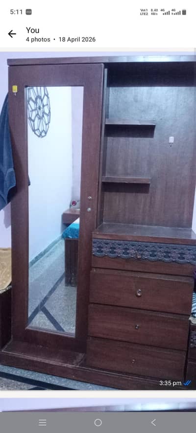 Dressing table