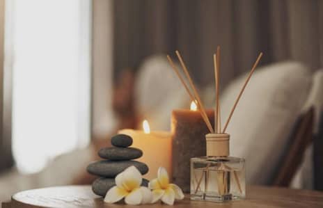 Need a female spa ans saloon
