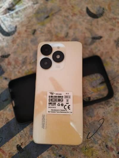 Itel A70  ( 8/256)