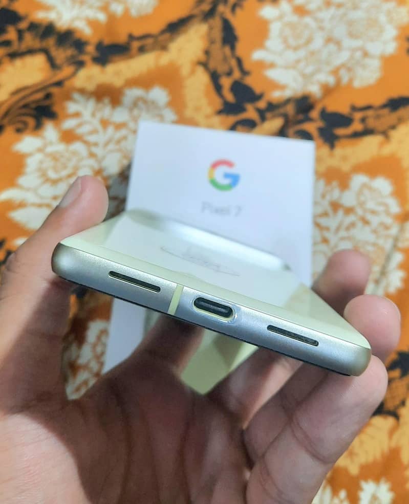 Google Pixel 7 6