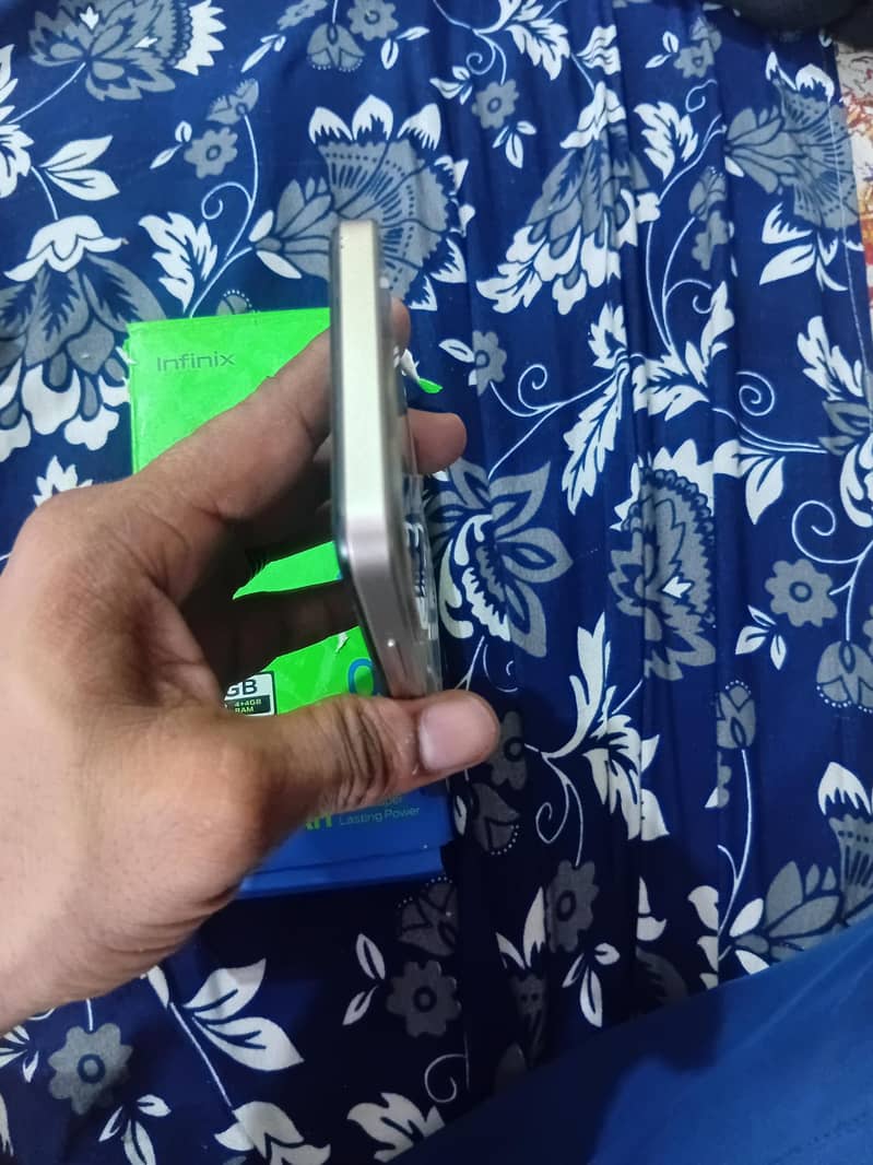 Infinix Smart 8 Plus 0