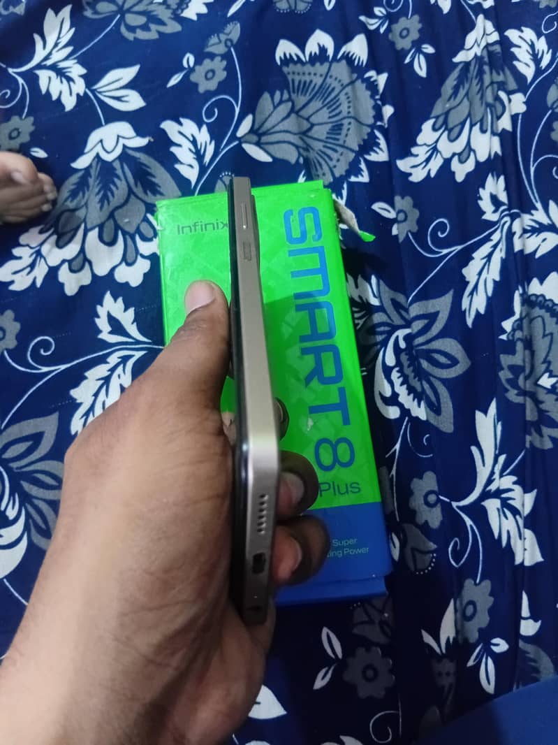 Infinix Smart 8 Plus 2