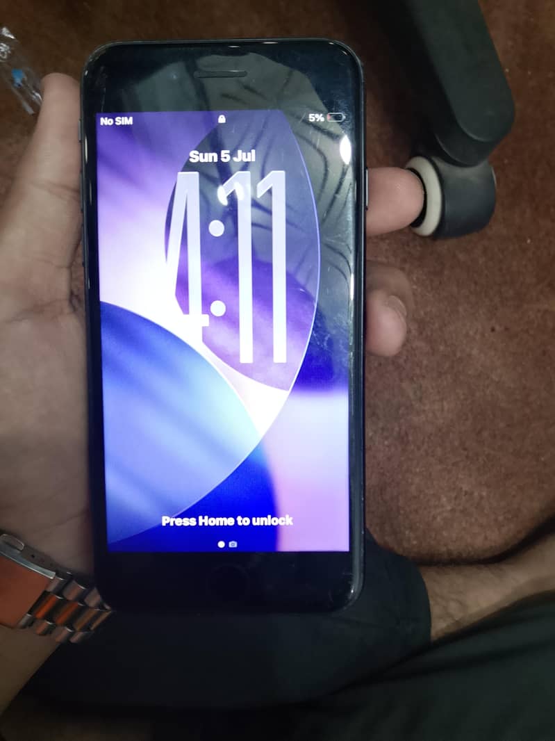 Apple iPhone SE 0