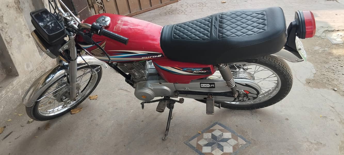good condition 2015 model 2