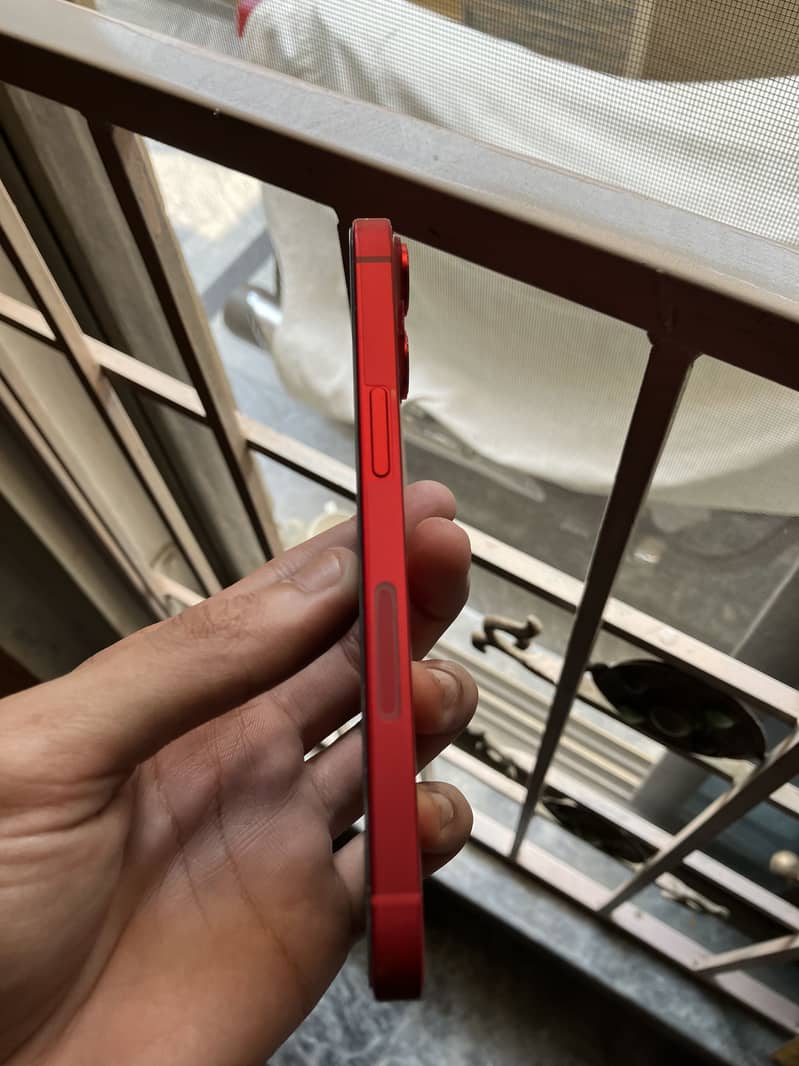 iPhone 14 2