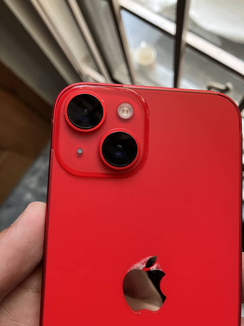 iPhone 14 3