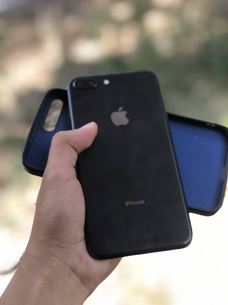 iPhone 8 Plus 3