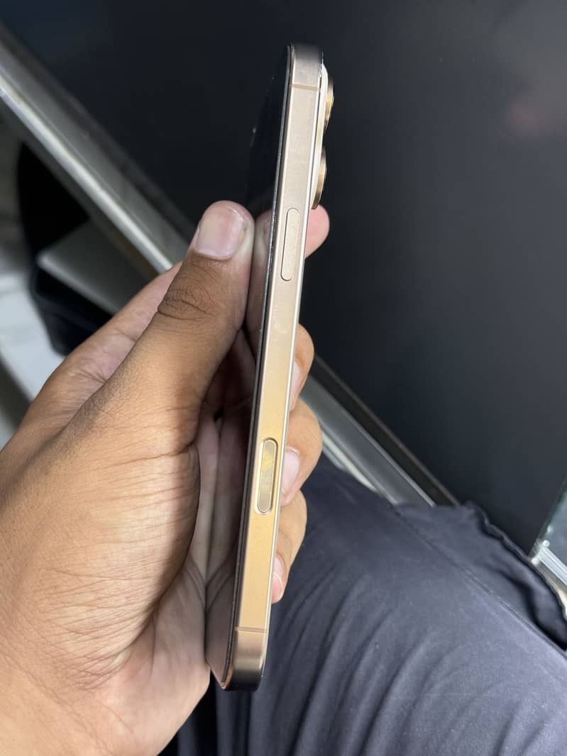 iP16 Pro Max with box 2