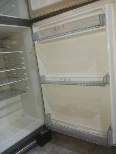 FRIDGE HAIER PERFECT WORKING