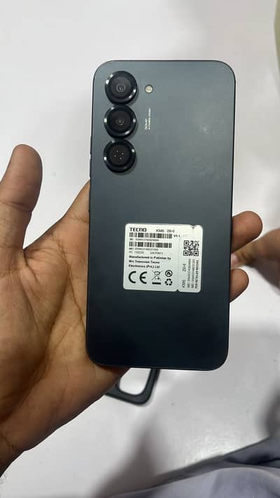 Tecno spark 40 pro