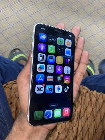 Apple iPhone 11