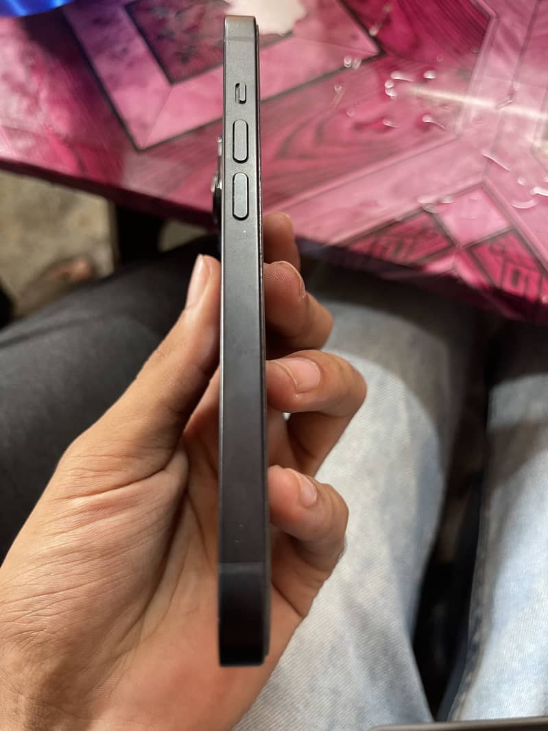 Apple iPhone 14 1