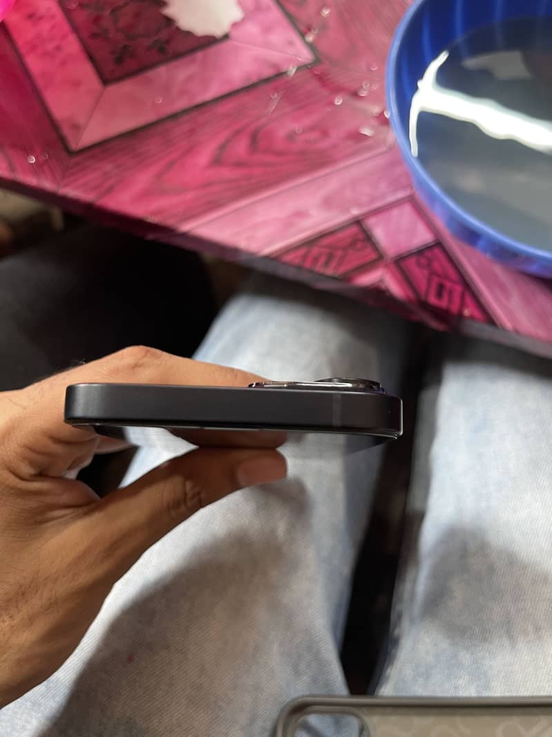 Apple iPhone 14 3