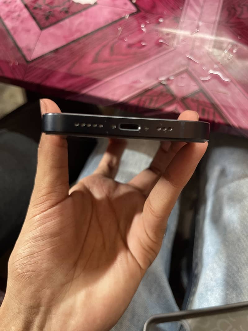 Apple iPhone 14 4