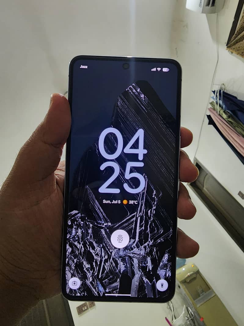 Google Pixel 8 Pro 4