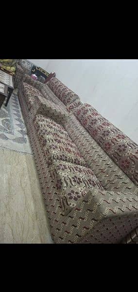 king size sofa set 12 s3ater very good condition and good rate
