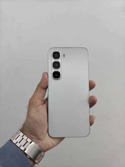 Infinix Hot 60 Pro