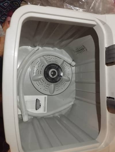 washing machine for sale not used 10 by 10 condition urgent sale