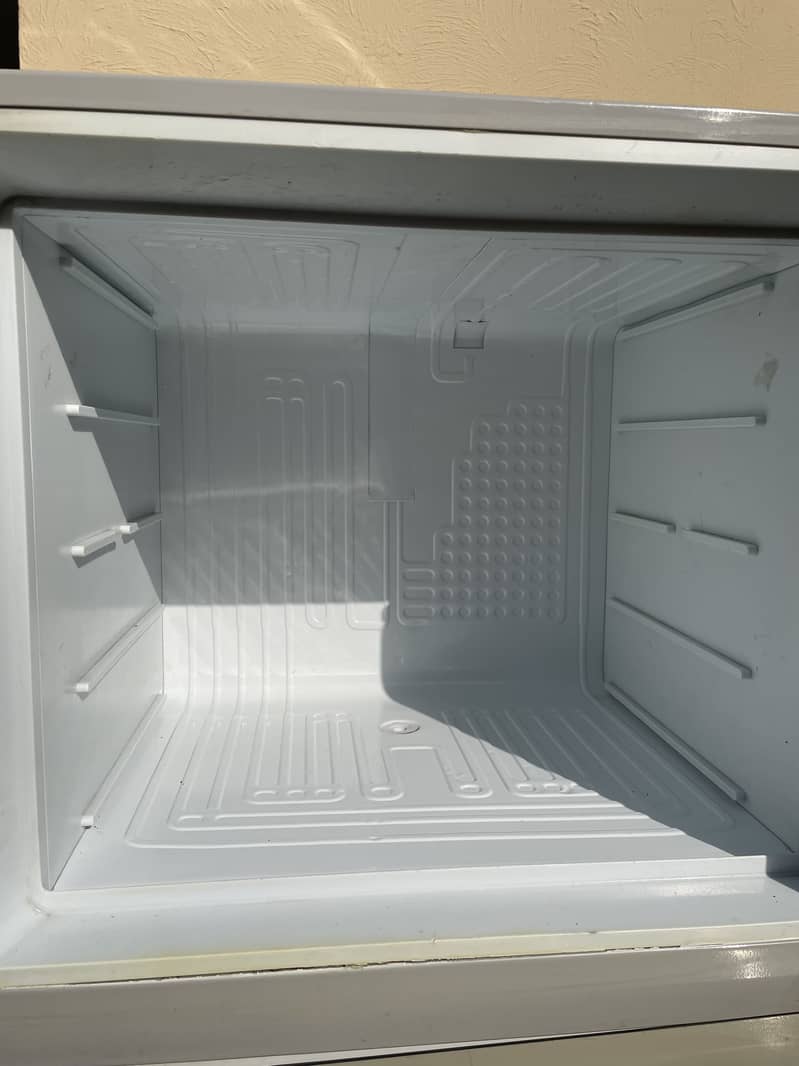Dawlance fridge 1