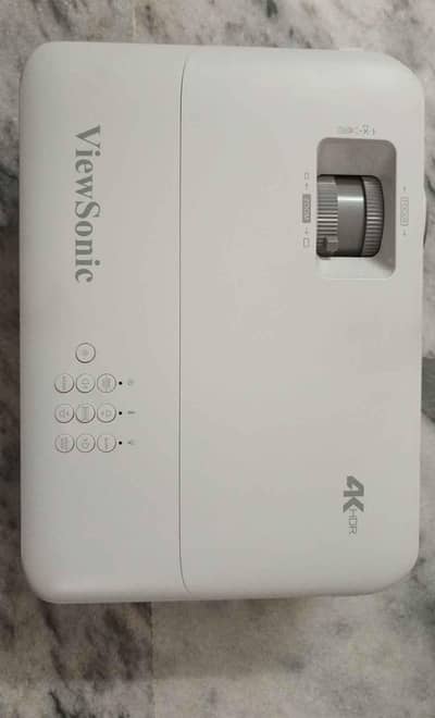 viewsonic projector for urgent sale