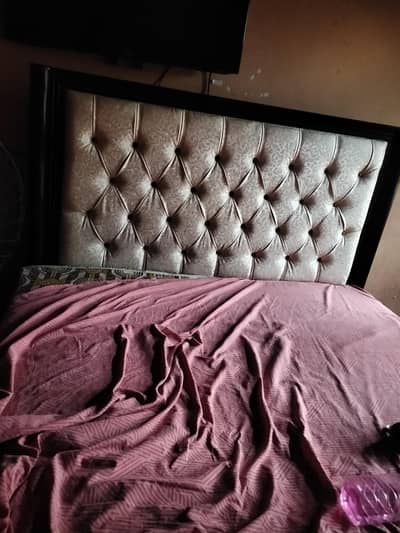 metal bed used