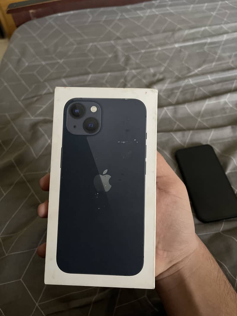 Apple iPhone 13 2