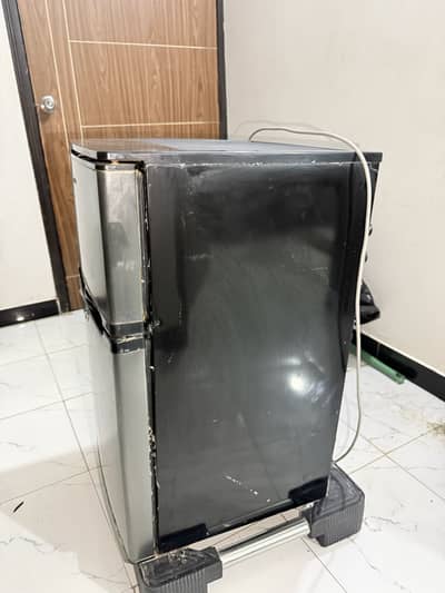 2 Door fridge