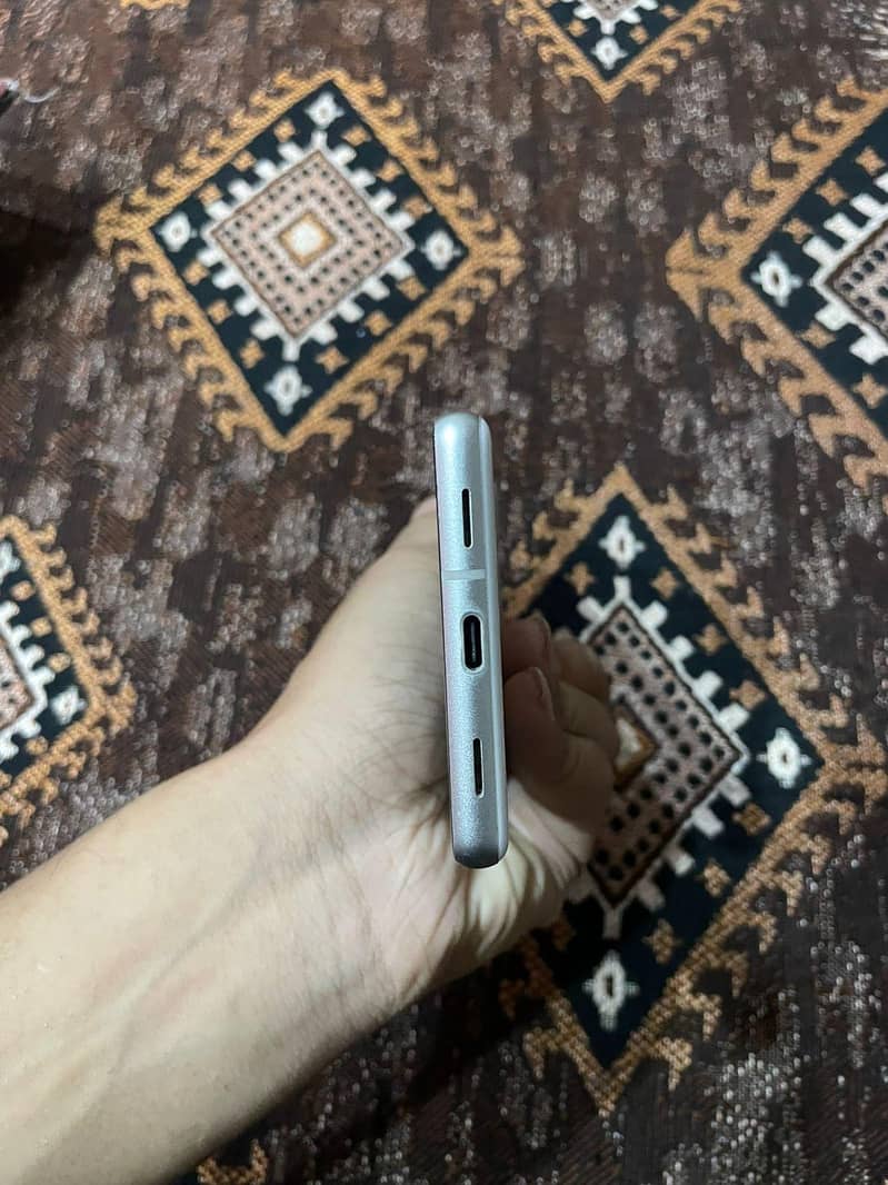 Google Pixel 7a 6
