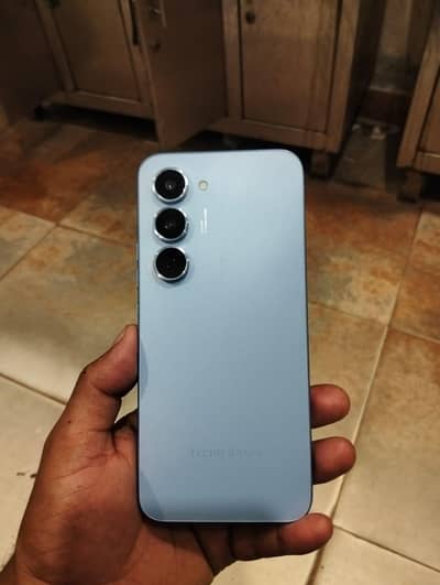 Tecno spark 40 pro