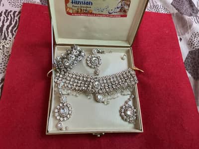 WHITE Premium Quality Bridal Jewellery Set