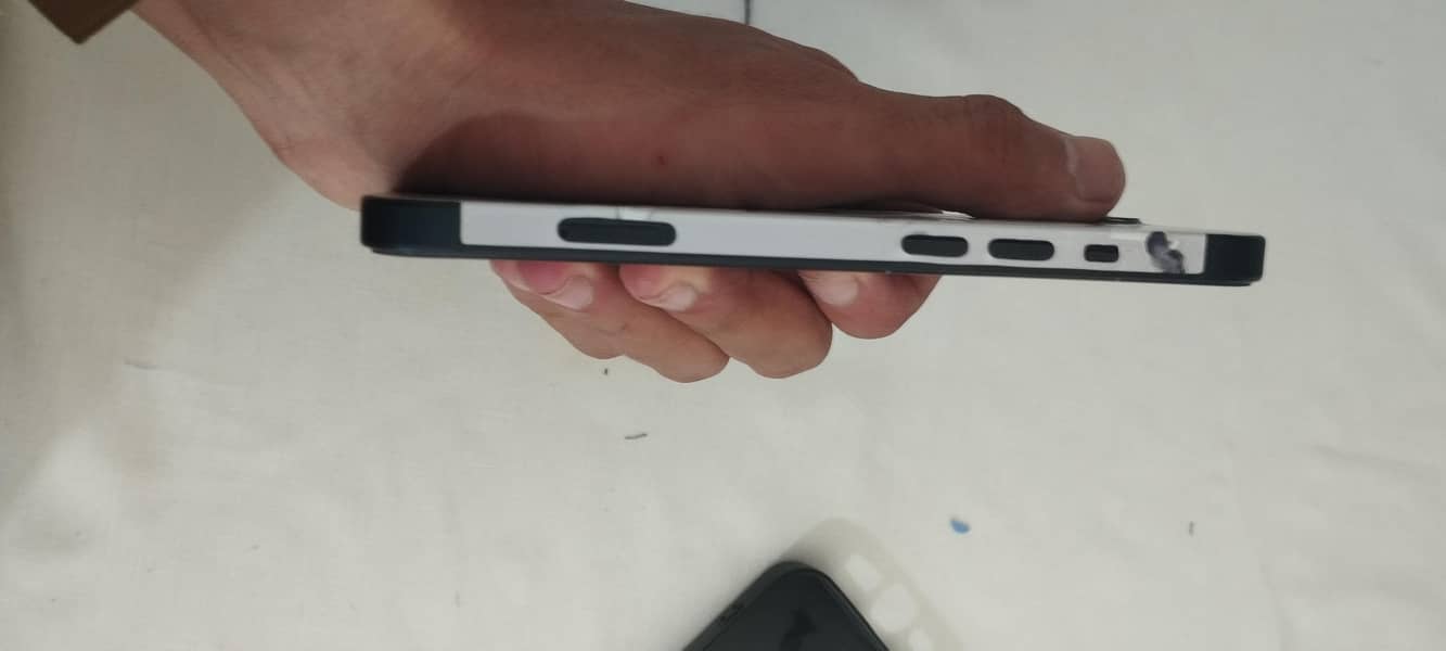iphone13 4
