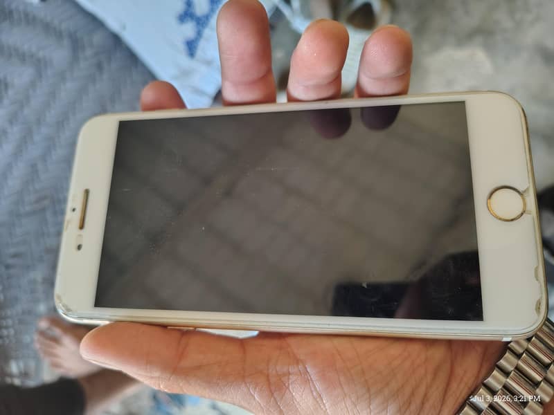Apple iPhone 7 Plus 1