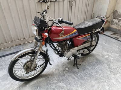 Honda 125 2011 model