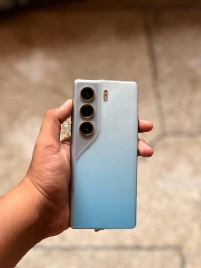 Tecno CAMON 40 Pro