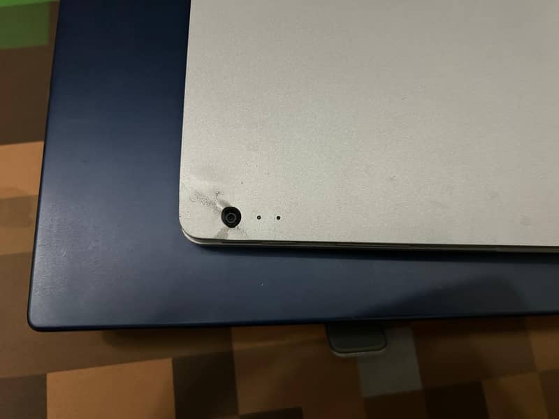 Microsoft Surface book 2 7