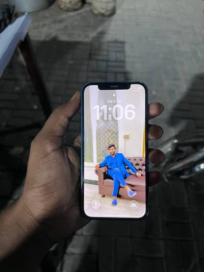 Apple iPhone 12