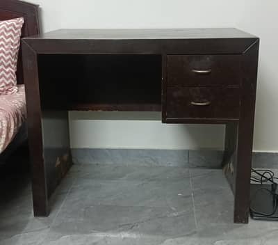 WOODEN STUDY TABLE FOR SALE. " PRICE IS NEGOTIABLE "