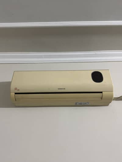 Kenwood 1.5 ton working ac