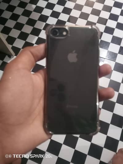 Apple iPhone 8