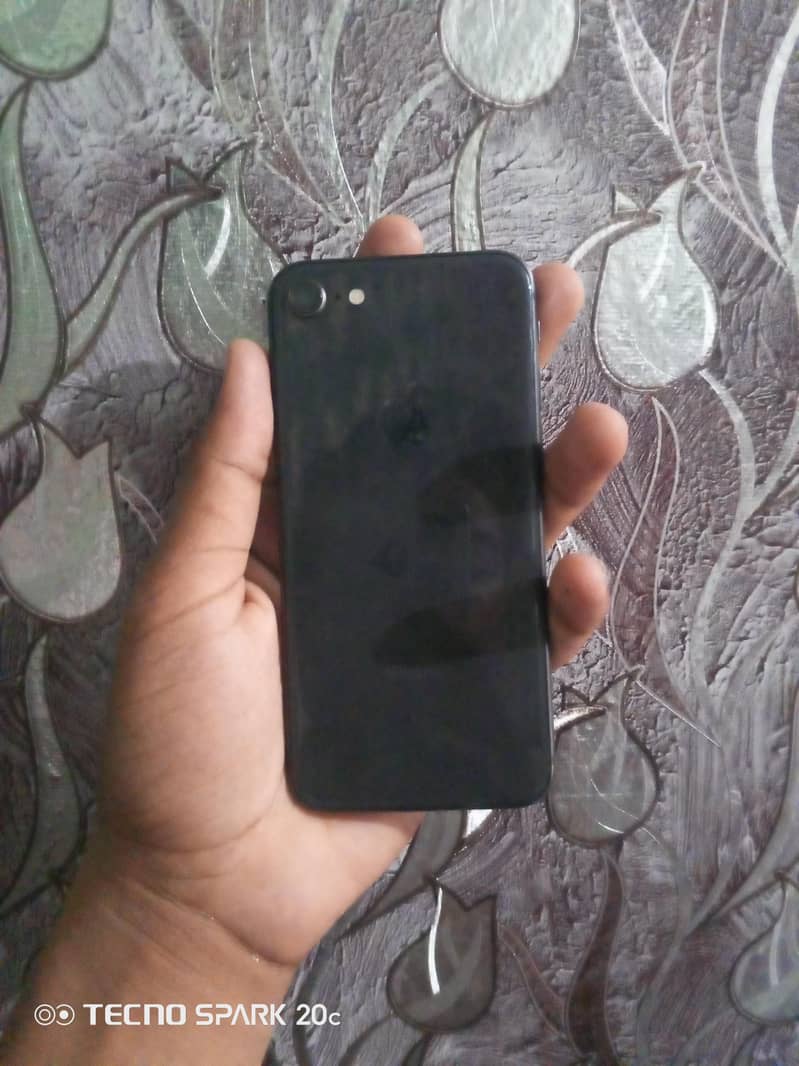 Apple iPhone 8 2