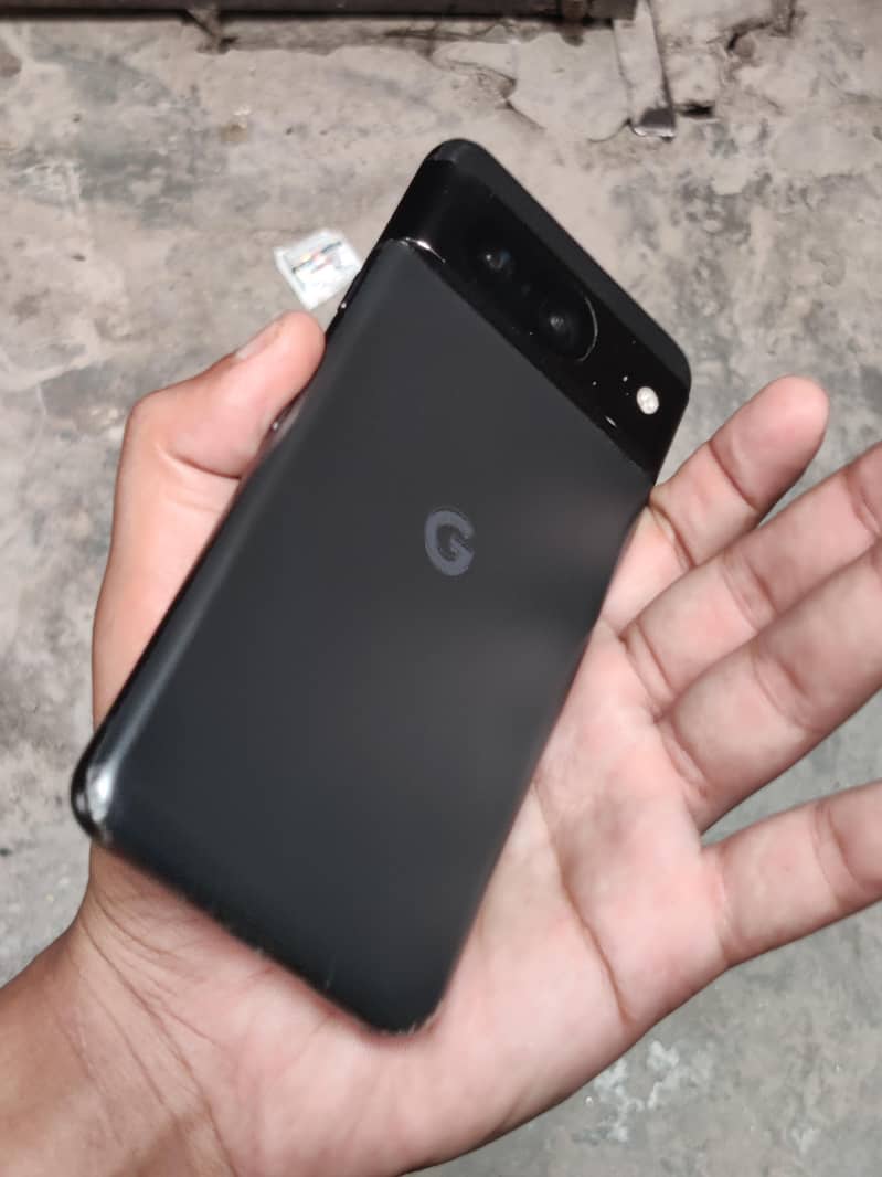 Google Pixel 8 2